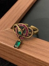 Anello retrò con strass