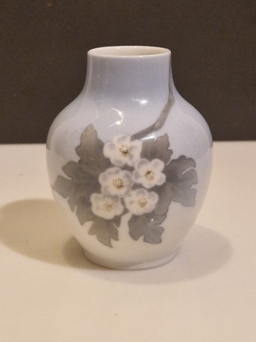 Royal copenhagen vase décor - vase,