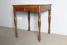 Antico tavolino scrittoio quadrato . Noce L filippo XIX SEC MIS 73 x 73 .