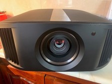 JVC DLA-NZ800 8K e-shiftX