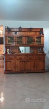 credenza tirolese completa di tavolo e sedia