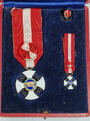 Set cavaliere ordine della - set, da