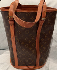 Louis Vuitton Monogram Canvas
