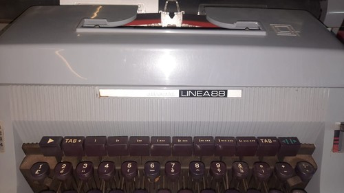 Macchina scrivere olivetti - da,