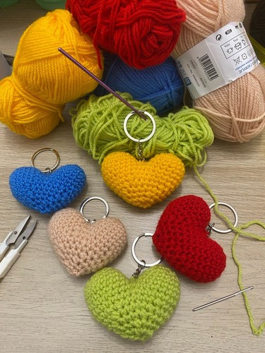 Cuore uncinetto amigurumi
