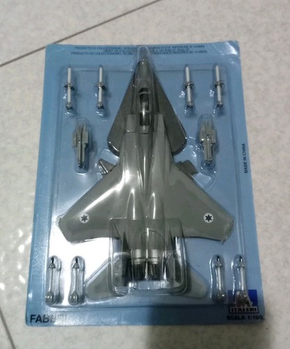 Modellino aereo militare - modellino,