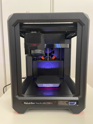 Stampante fdm makerbot - 3d,