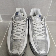 Nike Shox Sneakers 275