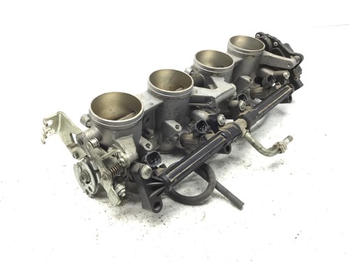 Suzuki gsr 600 corpo - suzuki,