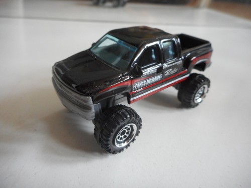 Matchbox chevrolet silverado - chevrolet,