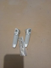 COPPIA POGGIAPIEDI POSTERIORI