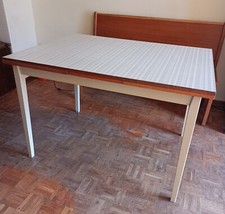 TAVOLO DA CUCINA ANNI '60