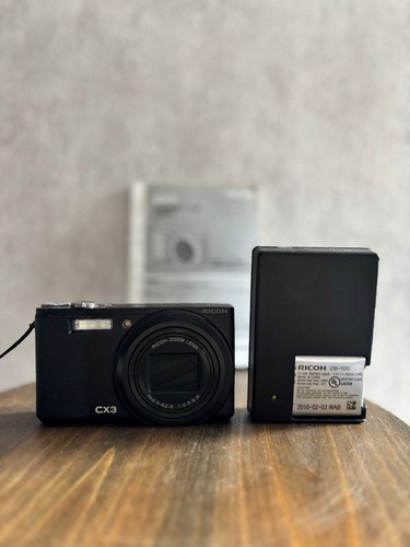 Fotocamera digitale compatta