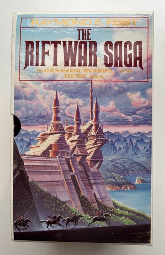 Riftwar saga magician - riftwar,