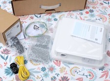 Zyxel LTE7490-M904 4G LTE-A Pro Outdoor Router routeur sans fil Gigabit Ethernet