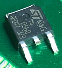 T405-600B = T40-560B TRIAC 4A 600V IGT 5mA SMD 