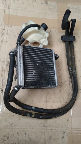 Radiateur vase durites - vase,