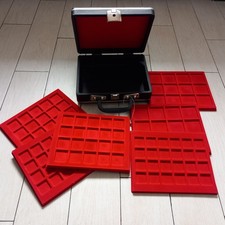 Valigetta porta monete con 6
