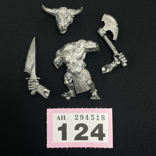 Minotauro signore doombull - minotauro,