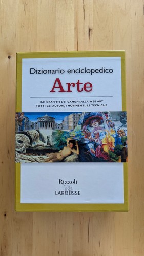 Dizionario enciclopedico - ,