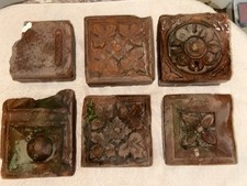 Mattoni ornamentali antichi in