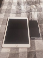 iphone 11 64GB NO ACCESSORI + Ipad 8 32GB NO ACCESSORI