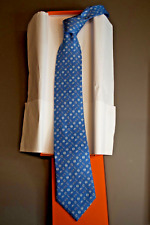 Cravatte Hermes vintage, usate, in perfette condizioni.