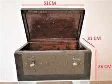 Cassaforte militare borchiata, Studded military safe,Besetzter Militärtresor