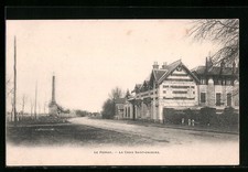 CPA Le Perray, La Croix