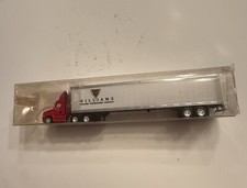 HO 1:87 TNS 102 Freightliner