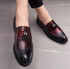 Scarpe eleganti nappe moda