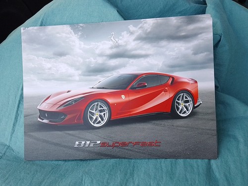 Ferrari 812 superfast card - 812,