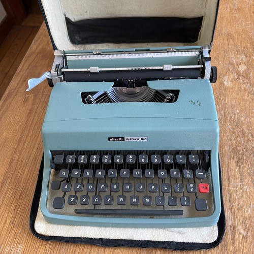 Vintage olivetti underwood - vintage,