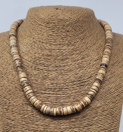 Natural wood necklace brown - natural,