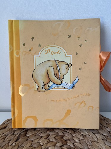 Vintage winnie the pooh disney - winnie,