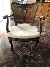 Antica sedia in legno con braccioli poltrona poltroncina vintage con cuscino