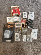 Lotto RICAMBI ASSORTITI ORIGINALI HARLEY DAVIDSON NOS oggetti misti
