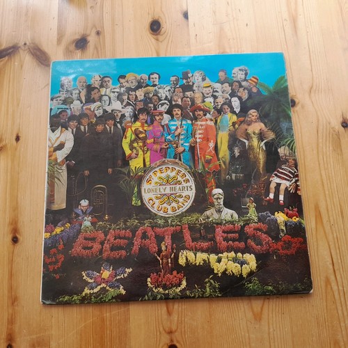Beatles sgt peppers album - peppers",