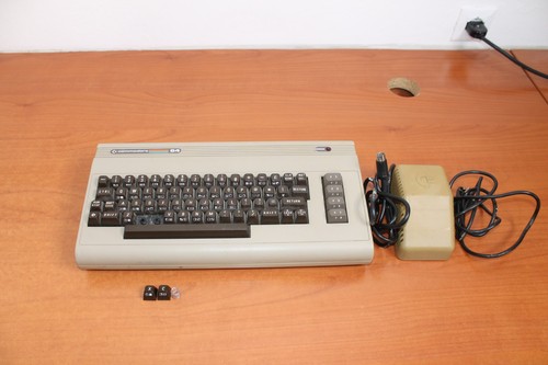Commodore alimentatore - commodore, +