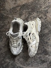 Balenciaga Track.2 Sneaker