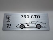 Targa nome in metallo Ferrari