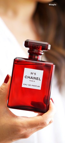 Factice esposizione chanel - da,
