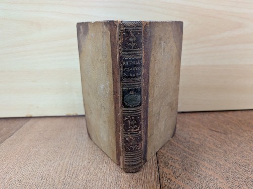 Libro antico sui - antico, umani