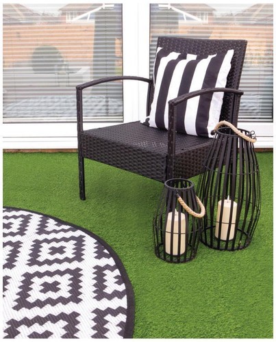 Erba artificiale verde scuro