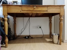 Grande Scrivania in legno con