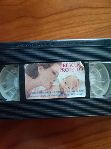 Vhs crescere protetto - vhs, "crescere