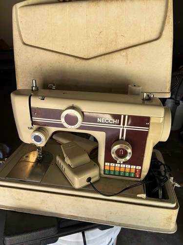 Necchi model 522 - model, sewing