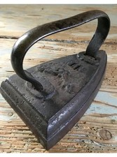 Antico Ferro Da Stiro In Ghisa