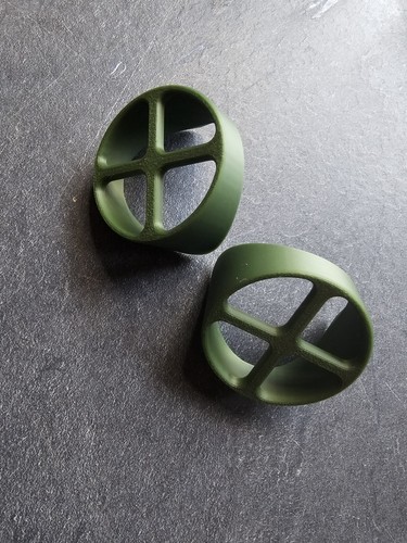 Deeper quest prop guards - guards, |