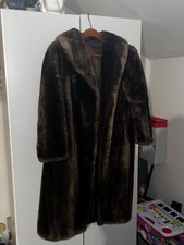 pelliccia lunga in castoro